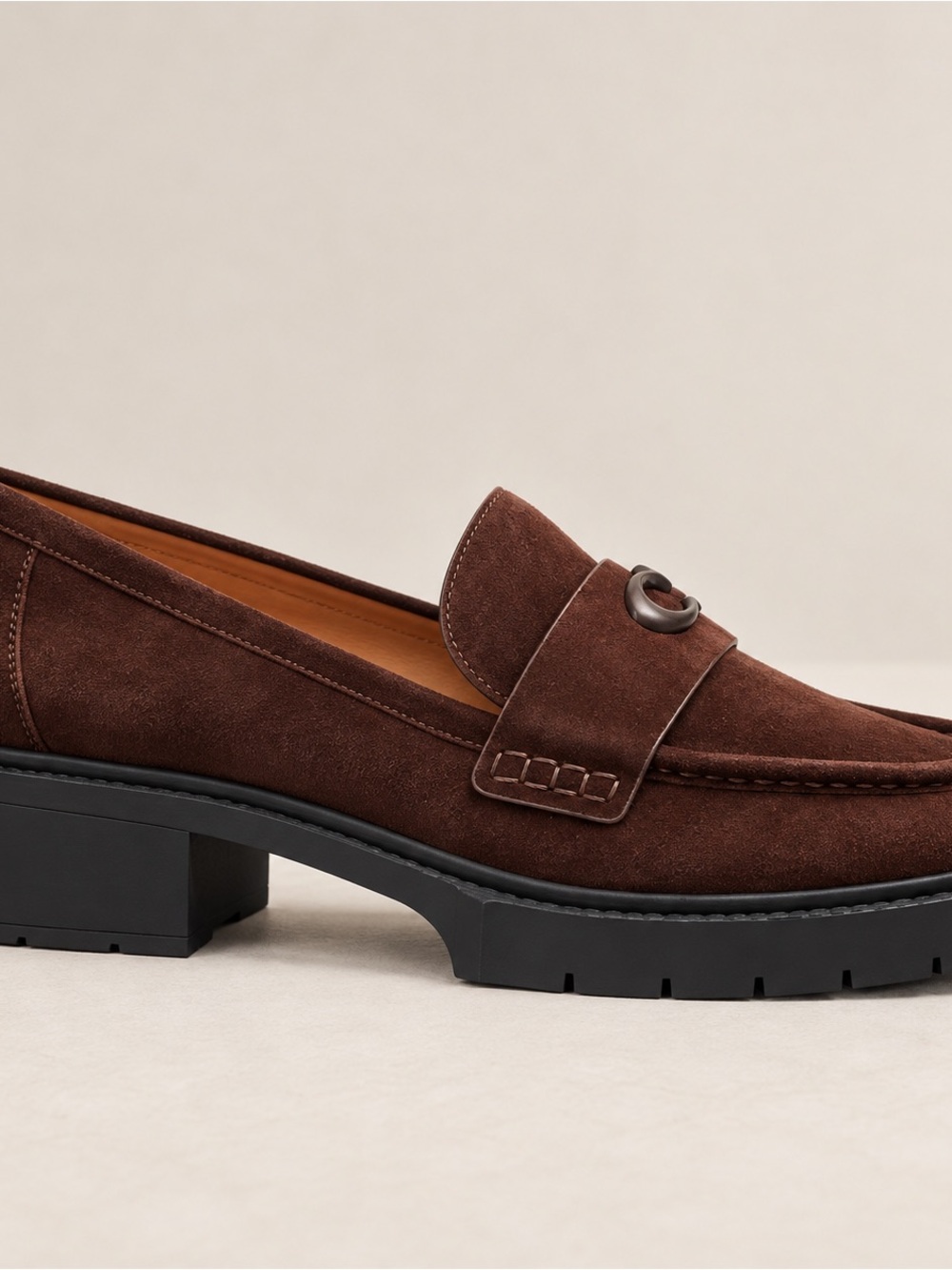 Coach Women’s Leah Suede Signature Logo Loafers 🤎 - Picture 4 of 4